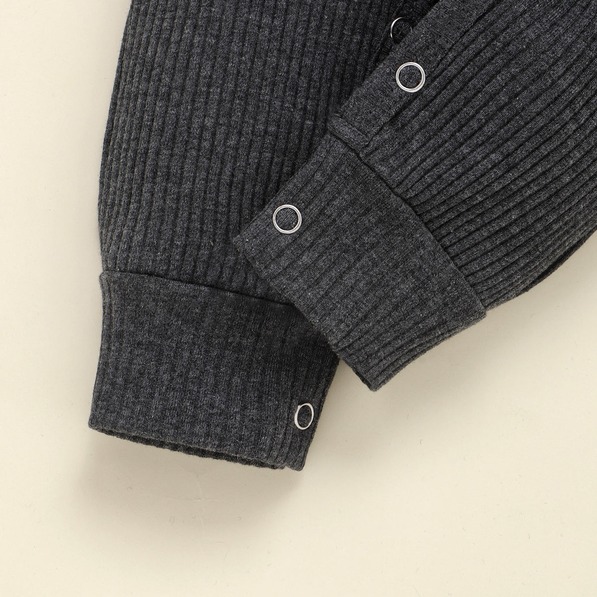 Gerippter Baumwoll-Overall für Babys (J)